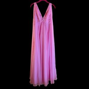 Mac Duggal Bubblegum Pink Gown NWT Size 2